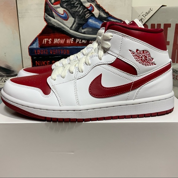 Jordan 1 Mid Reverse Chicago BQ6472-161 US Women's Sz 9.5/Men's Sz 8 New✅ - Picture 6 of 12